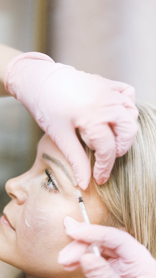 Botox Waterloo – Safe and Effective Anti-Aging Treatment or a Youthful Look | Waterloo, ON | Sunshine Cosmetic Clinic & Medi Spa